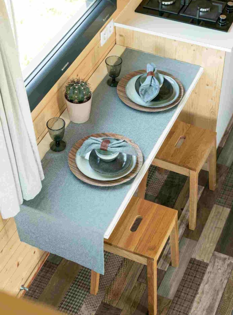Table/Bureau Tiny House