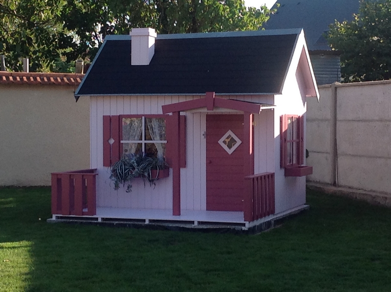 cabane-enfant-bois