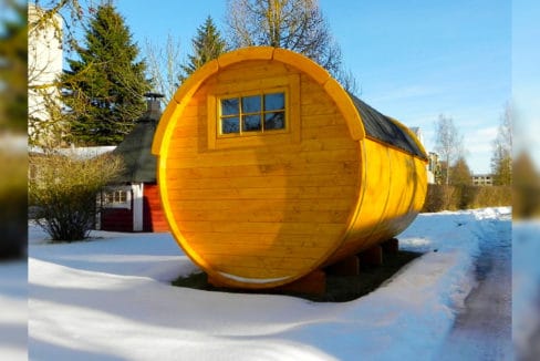 Insolite Tonneau de camping habitable