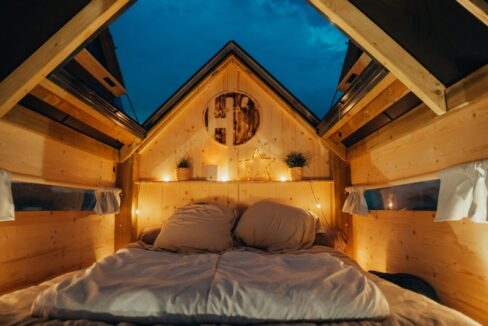 Refuge insolite Hut'Op interieur