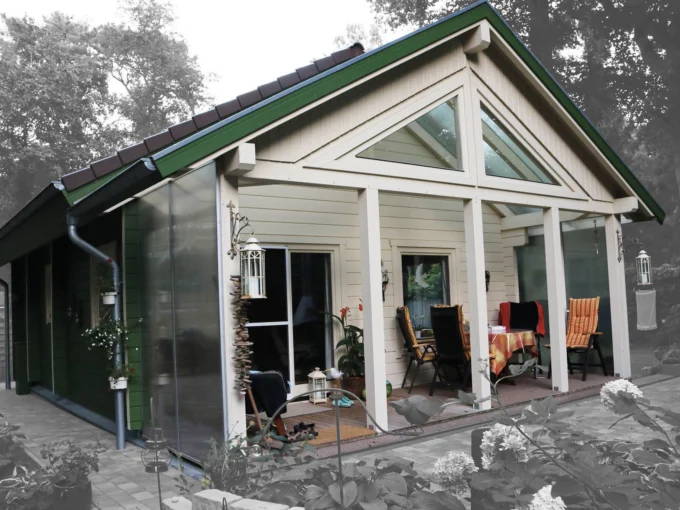Maison en bois GREENHOUSE - 48 m², 94 mm - vue 1