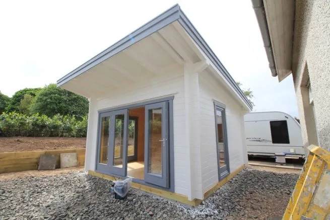 Abri de jardin bois 18,49 m² Cannes - vue 2