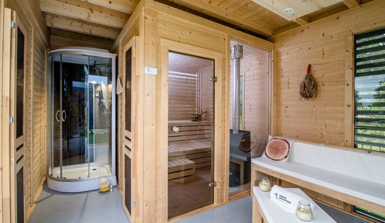 Sauna cube extérieur 3 x 4 m avec espace détente - vue 2