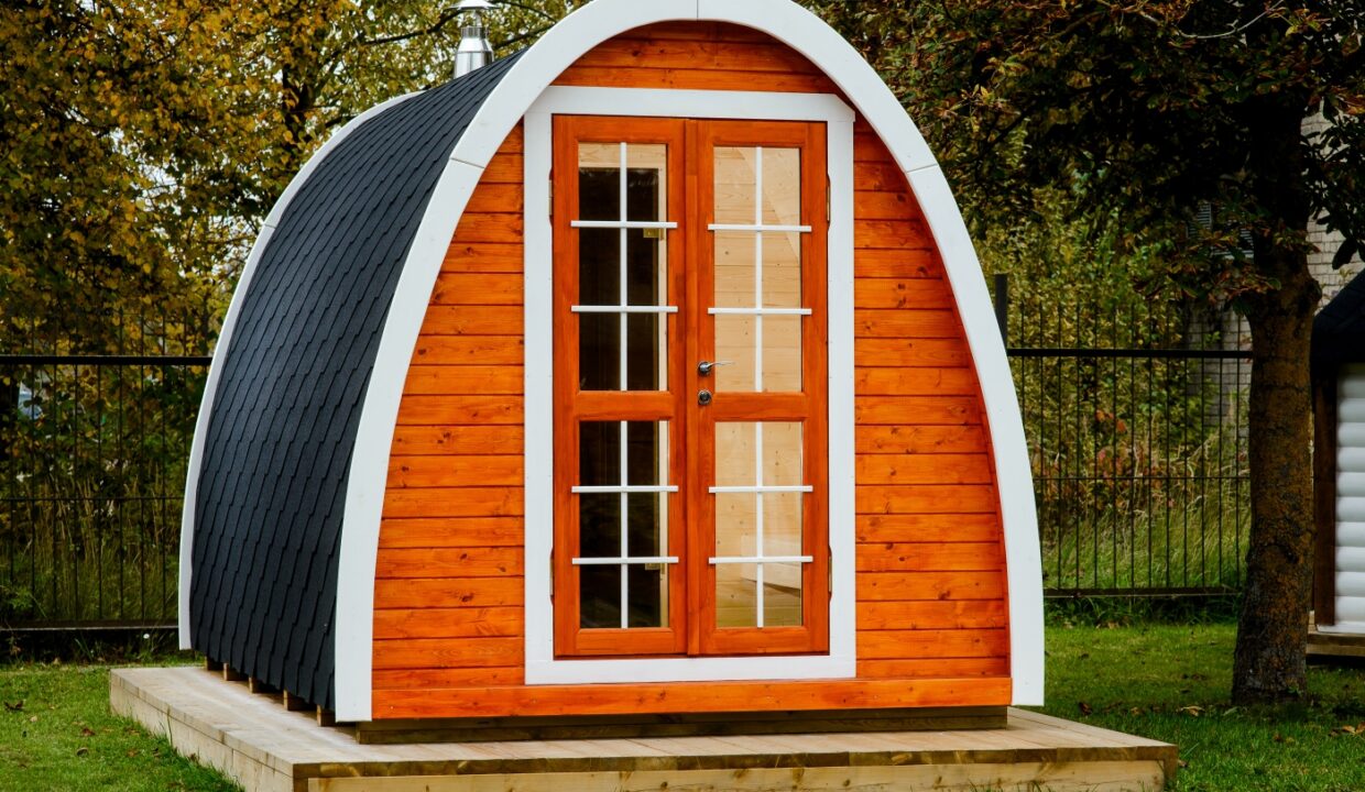 Sauna pod extérieur 2,4 x 4 m en bois thermo-traité - vue 1