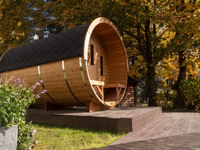 Sauna tonneau extérieur Ø2,2 x 3,5 m Sauna tonneau - vue extérieure