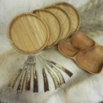 Service de vaisselle et couverts en bois Essentiel - vue principale