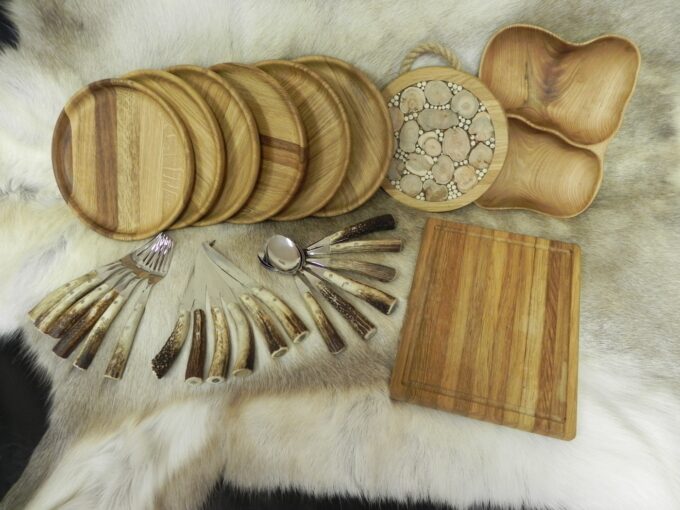 Service de vaisselle et couverts en bois Luxe - vue principale