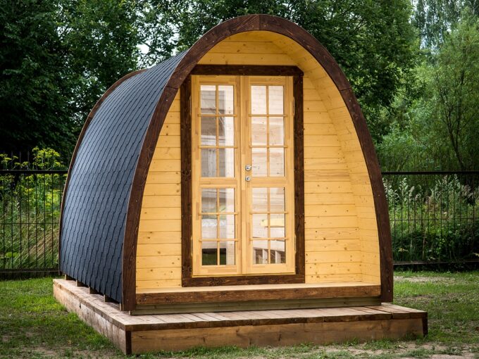 Pod de camping en bois 2,4 x 4,8 m - vue extérieure