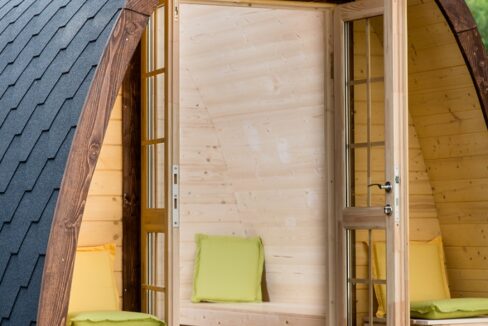 Pod de camping en bois 2,4 x 3 m - vue extérieure