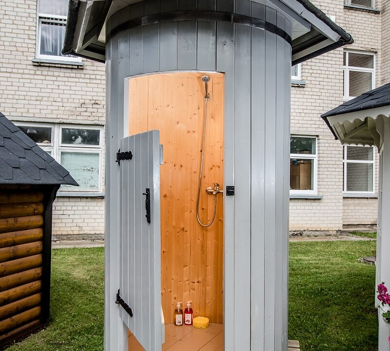 Cabine de douche extérieure Ø1,2 m - vue complémentaire