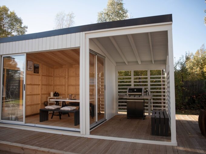 Cube de jardin vitré 3 x 3 m avec extension barbecue 2 x 3 m - vue principale